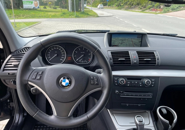 BMW Seria 1 cena 28500 przebieg: 158000, rok produkcji 2011 z Kraków małe 154